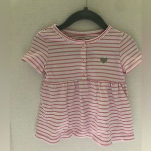 Carter’s girls top size 24 months